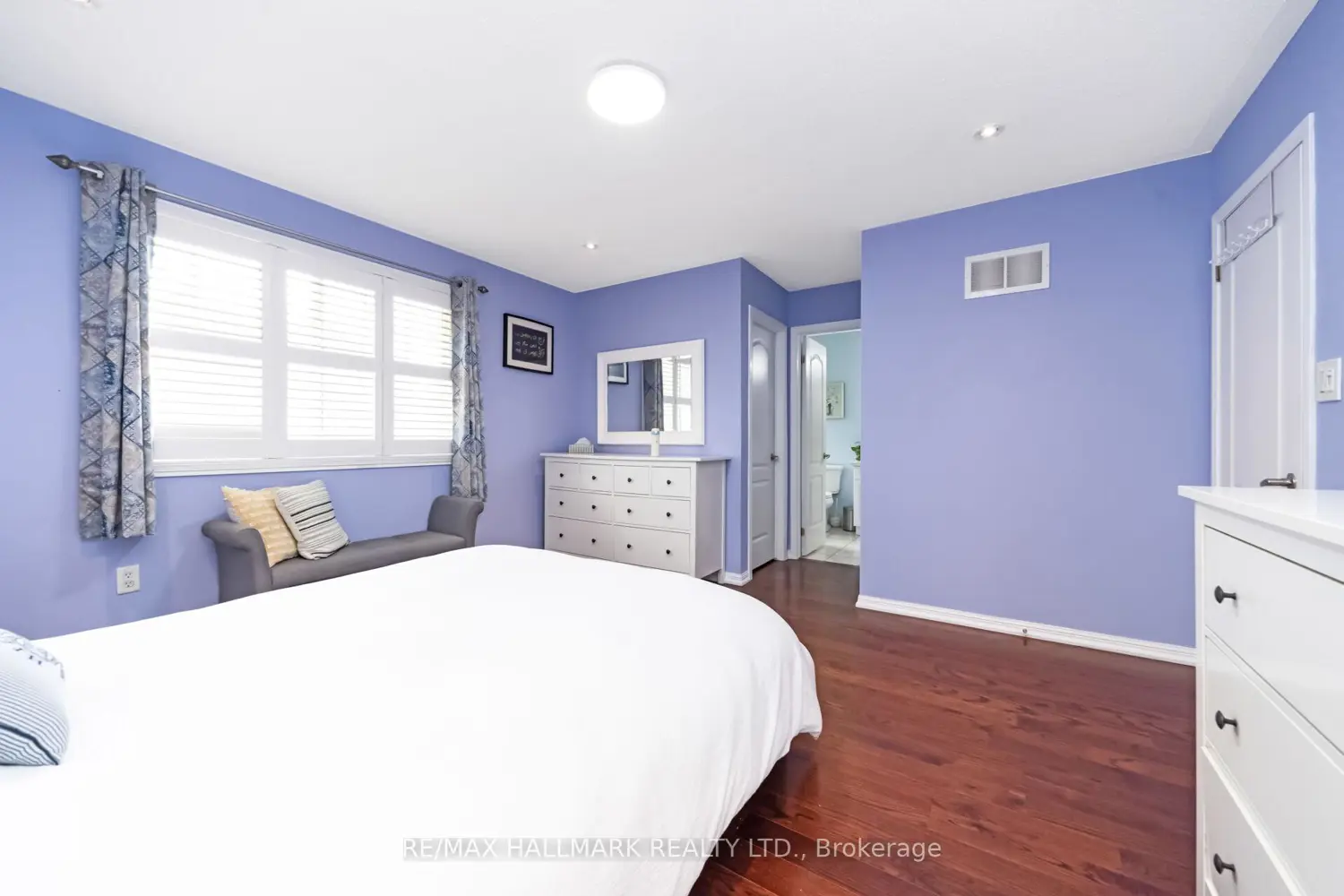 898 Mcnair Circle photo 5