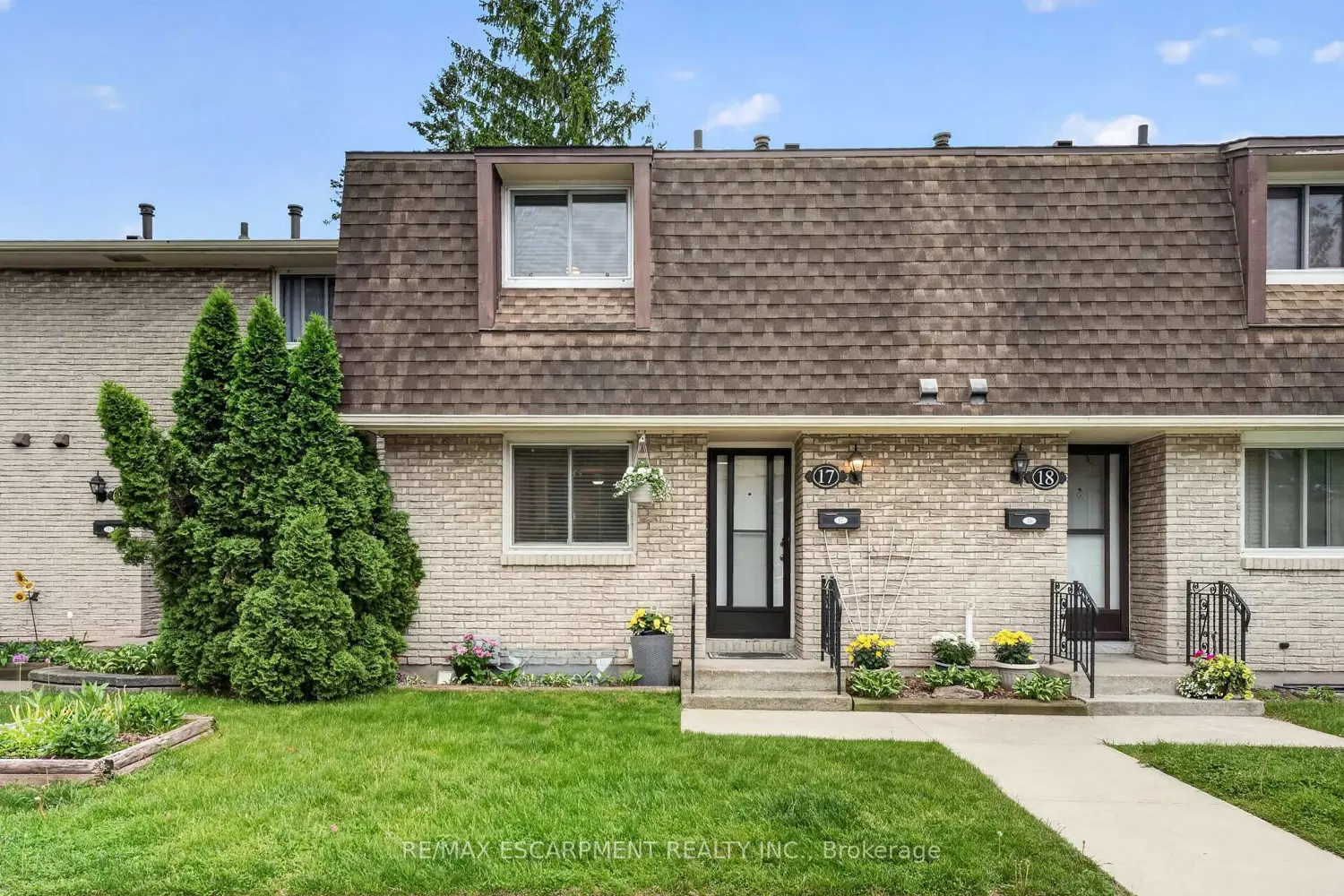 50 Lakeshore Road 17