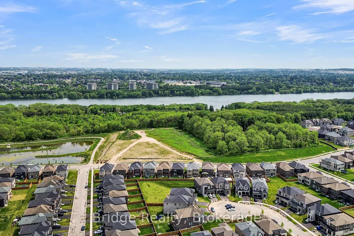 Additional image 18 of 1343 Upper Thames Drive