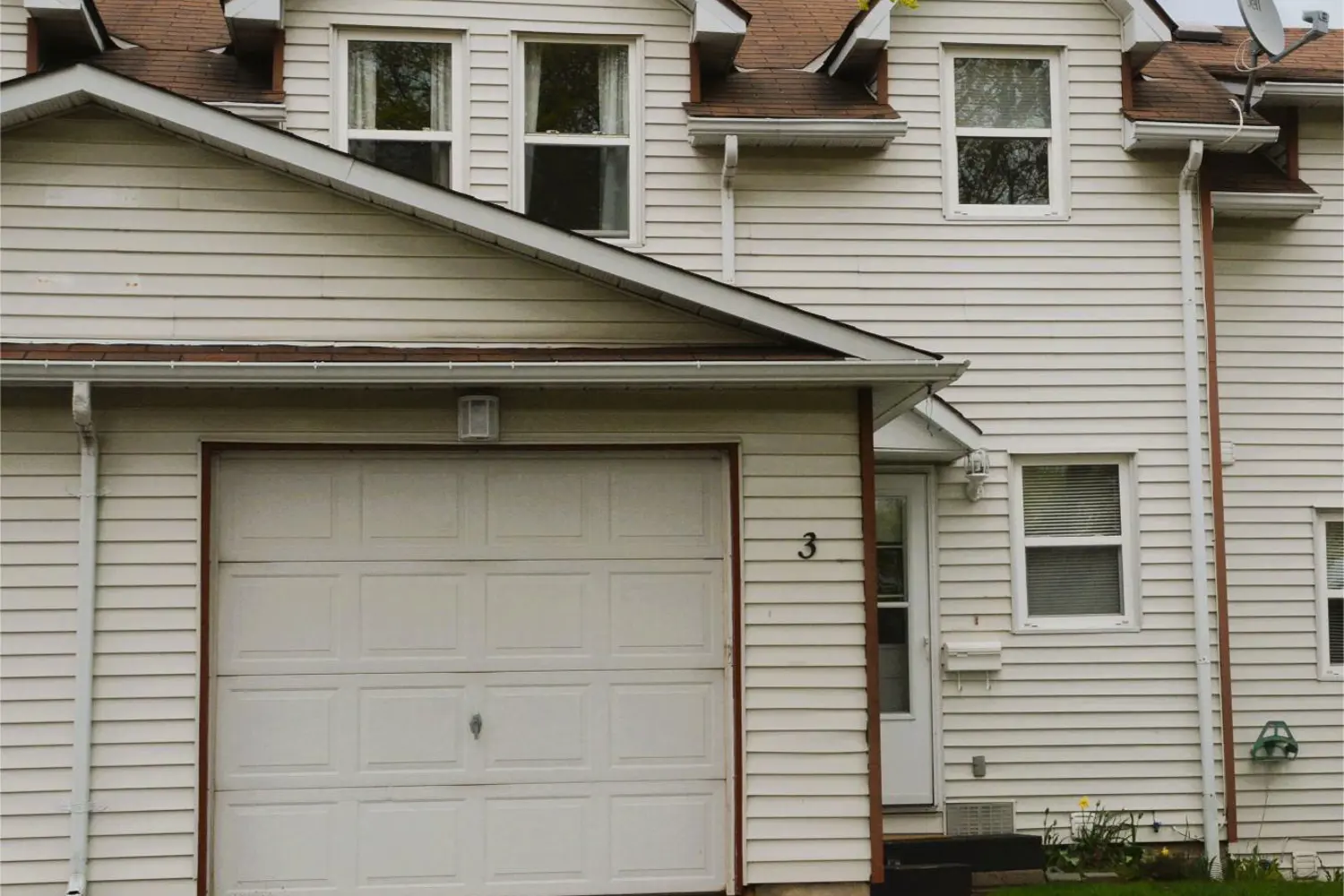 27 Aldershot Avenue 3 photo 2