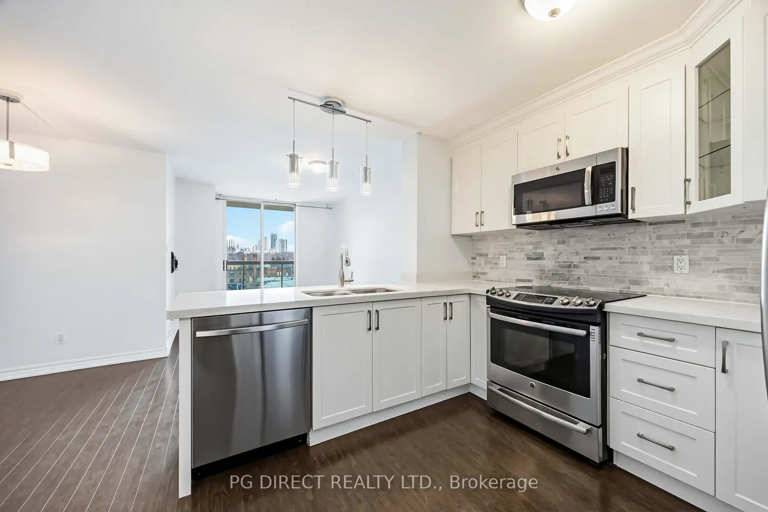 Additional image 6 of 323 Richmond Street 807