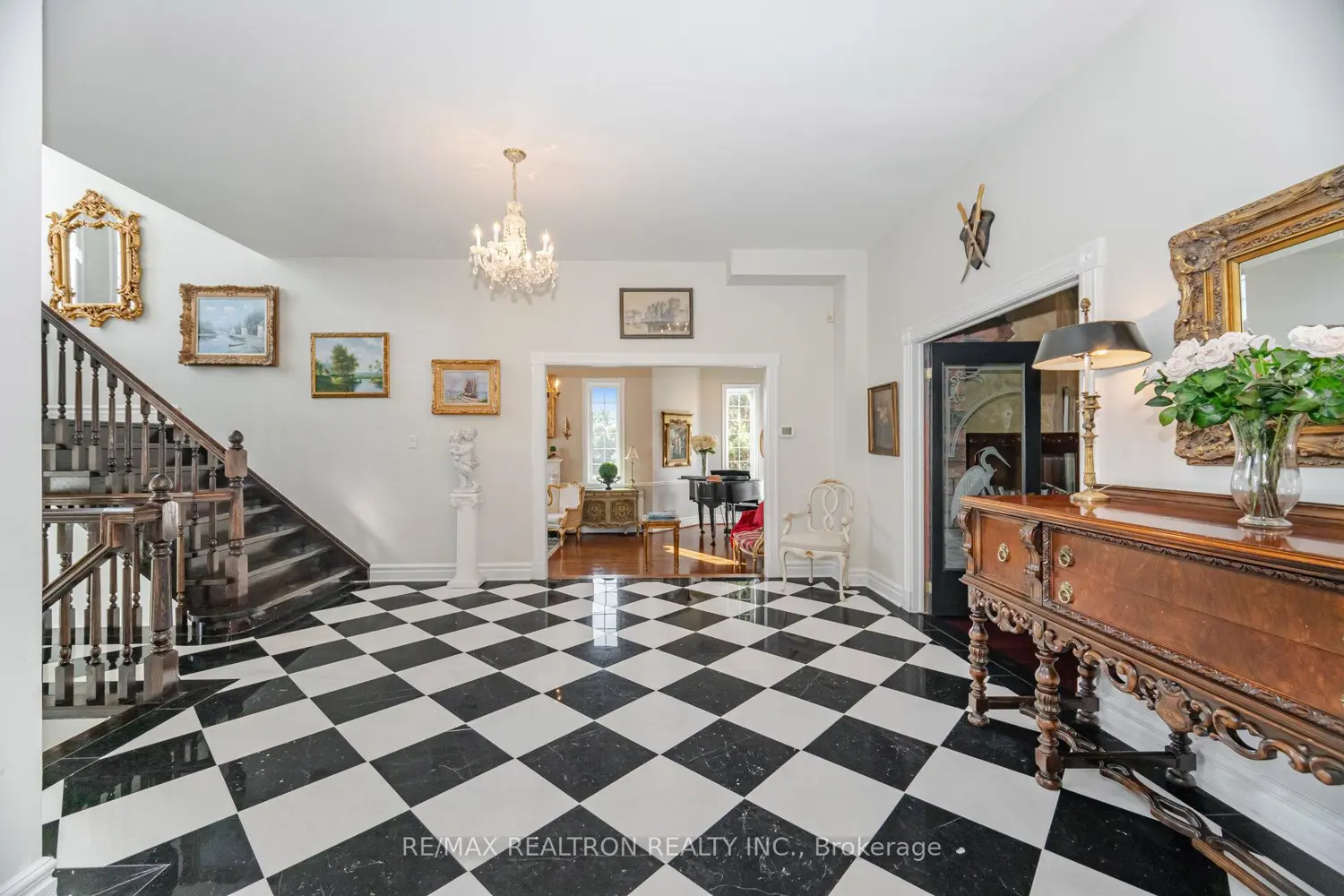 95 Loch Erne Lane