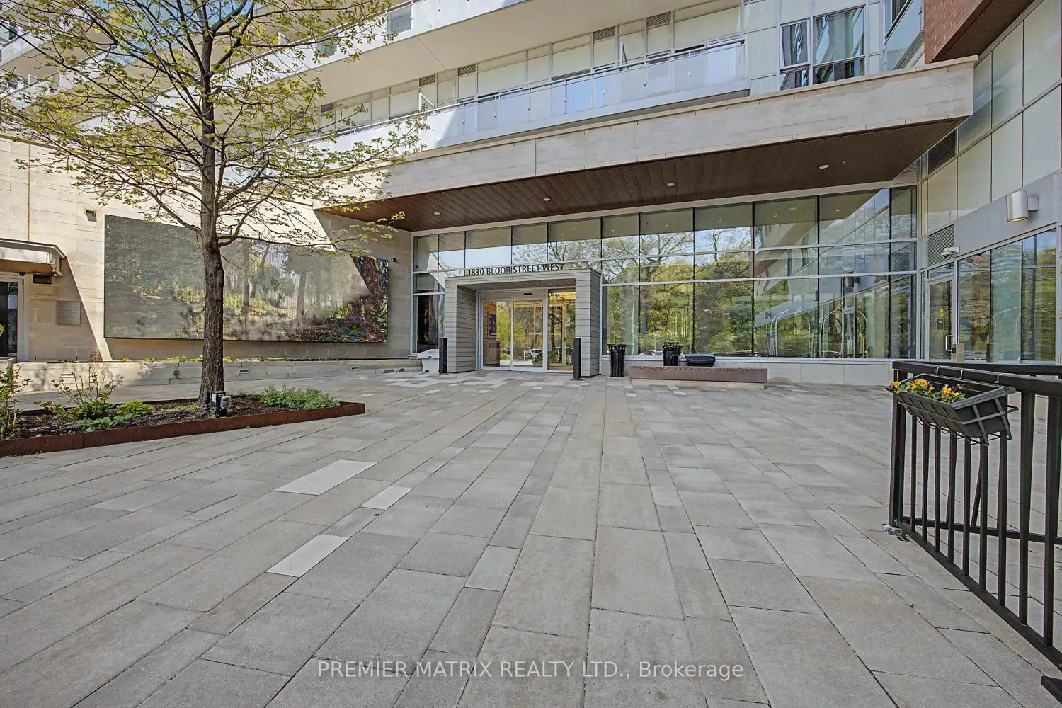 Additional image 18 of 1830 Bloor Street 930