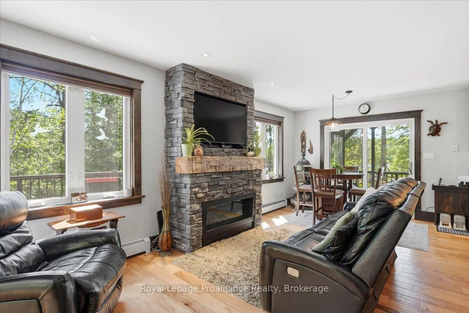 2134 Beach Road photo 4