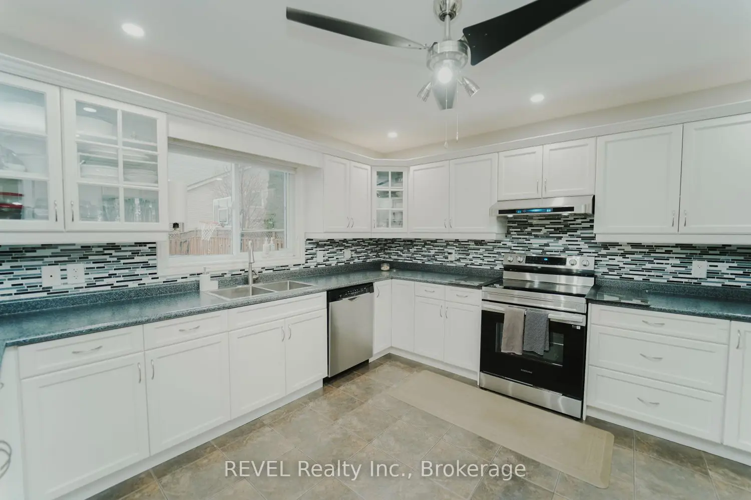 Additional image 3 of 6978 Shannon Drive