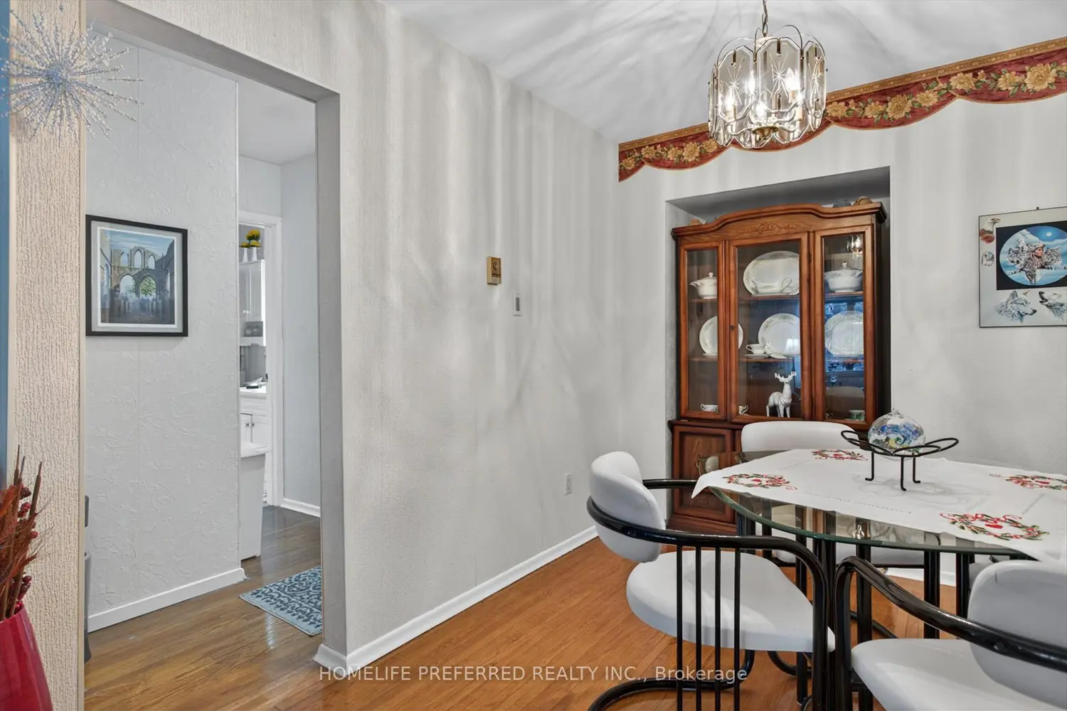 893 Cumberland Avenue photo 5