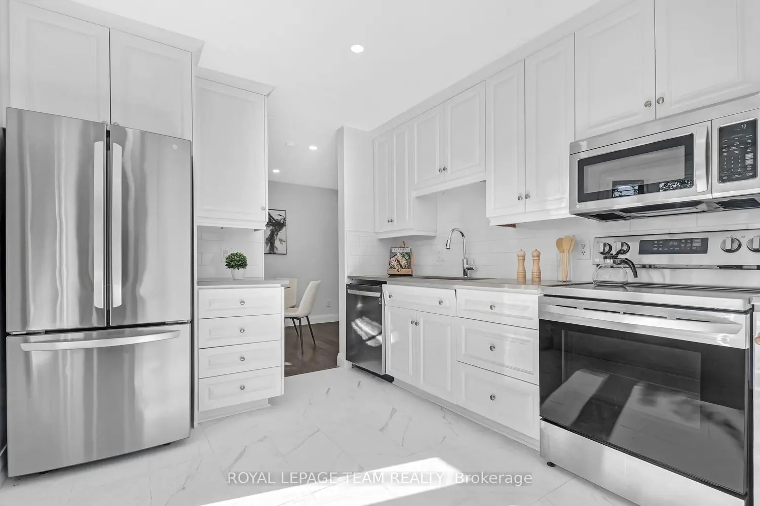 Additional image 7 of 2317 Elmira Drive