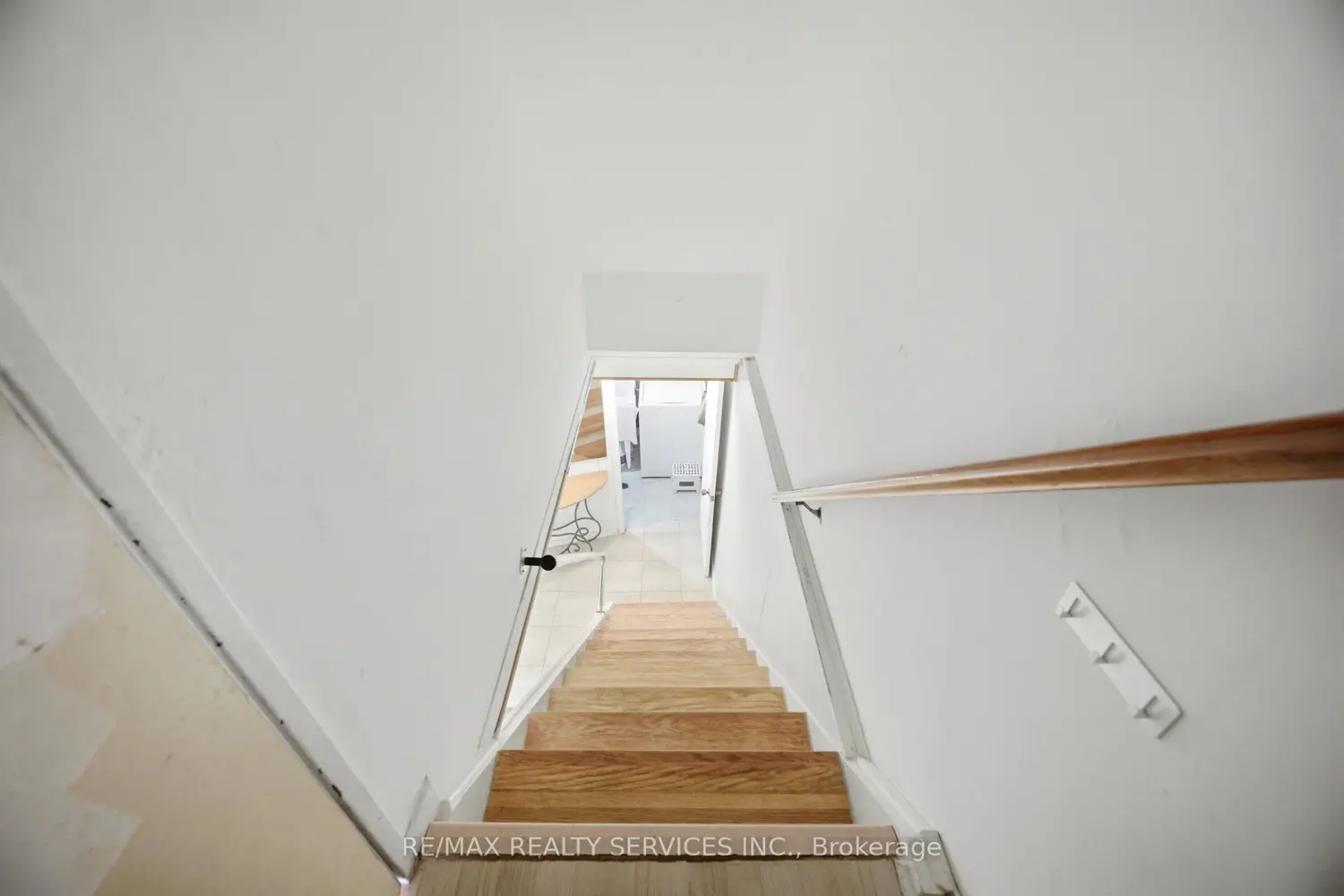 Additional image 16 of 14 Tara Park Crescent