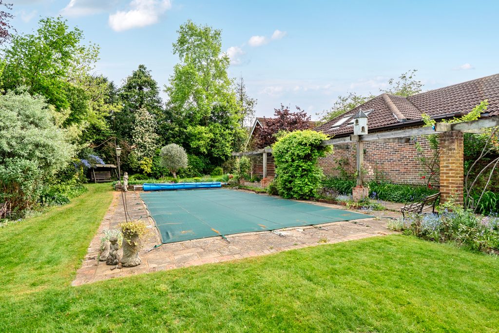 Additional image 19 of 6 bed detached house for saleMilbourne Lane, Esher KT10