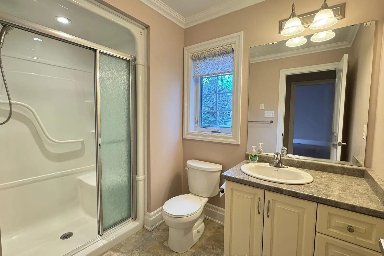 Additional image 7 of 31 Garden Grove Crescent