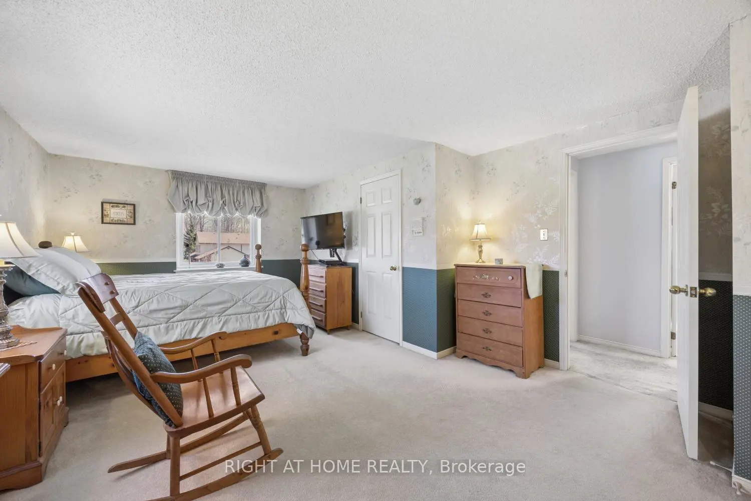 Additional image 14 of 121 Robmar Crescent