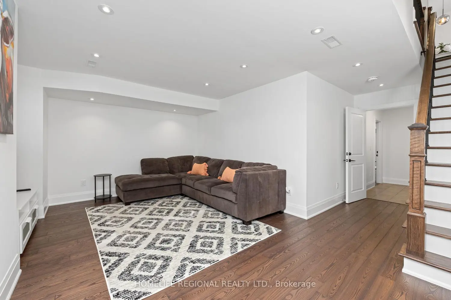 Additional image 8 of 313 Robina Avenue