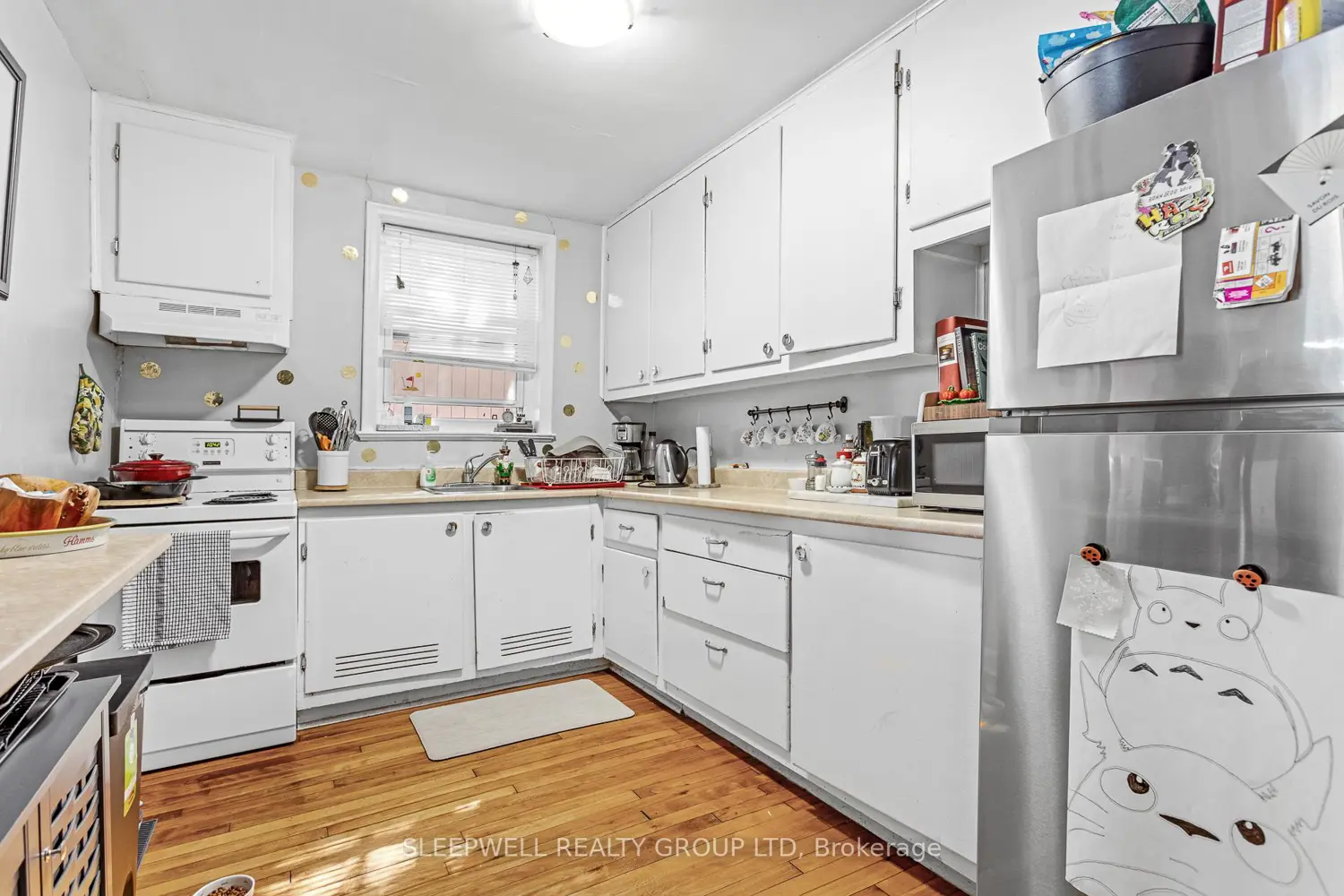 54 Centennial Boulevard photo 2