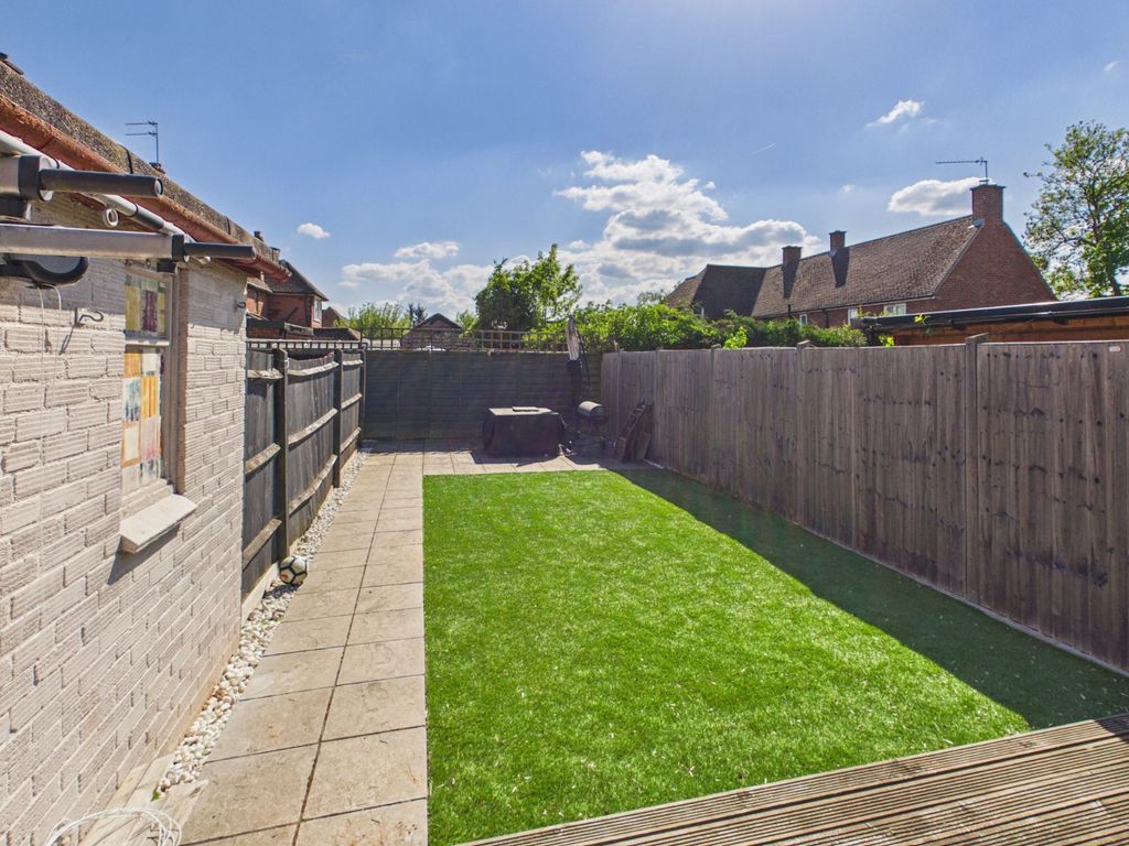 Additional image 9 of 2 bed maisonette for saleHillside Close, Chalfont St. Peter, Buckinghamshire SL9