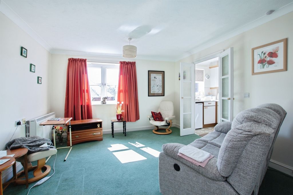 Additional image 2 of 2 bed flat for saleSalisbury Street, Fordingbridge SP6
