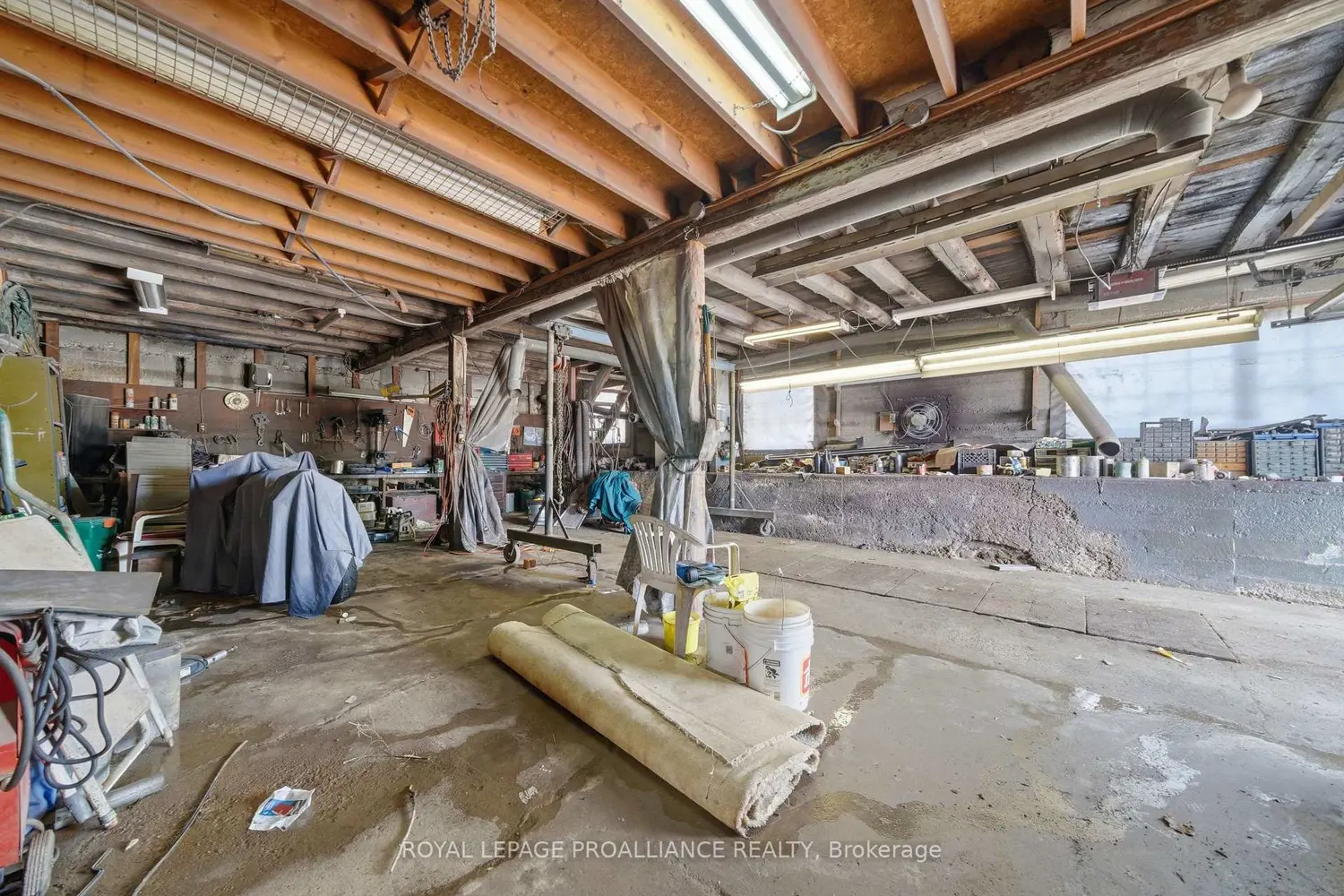 9072 County Rd 45 photo 3
