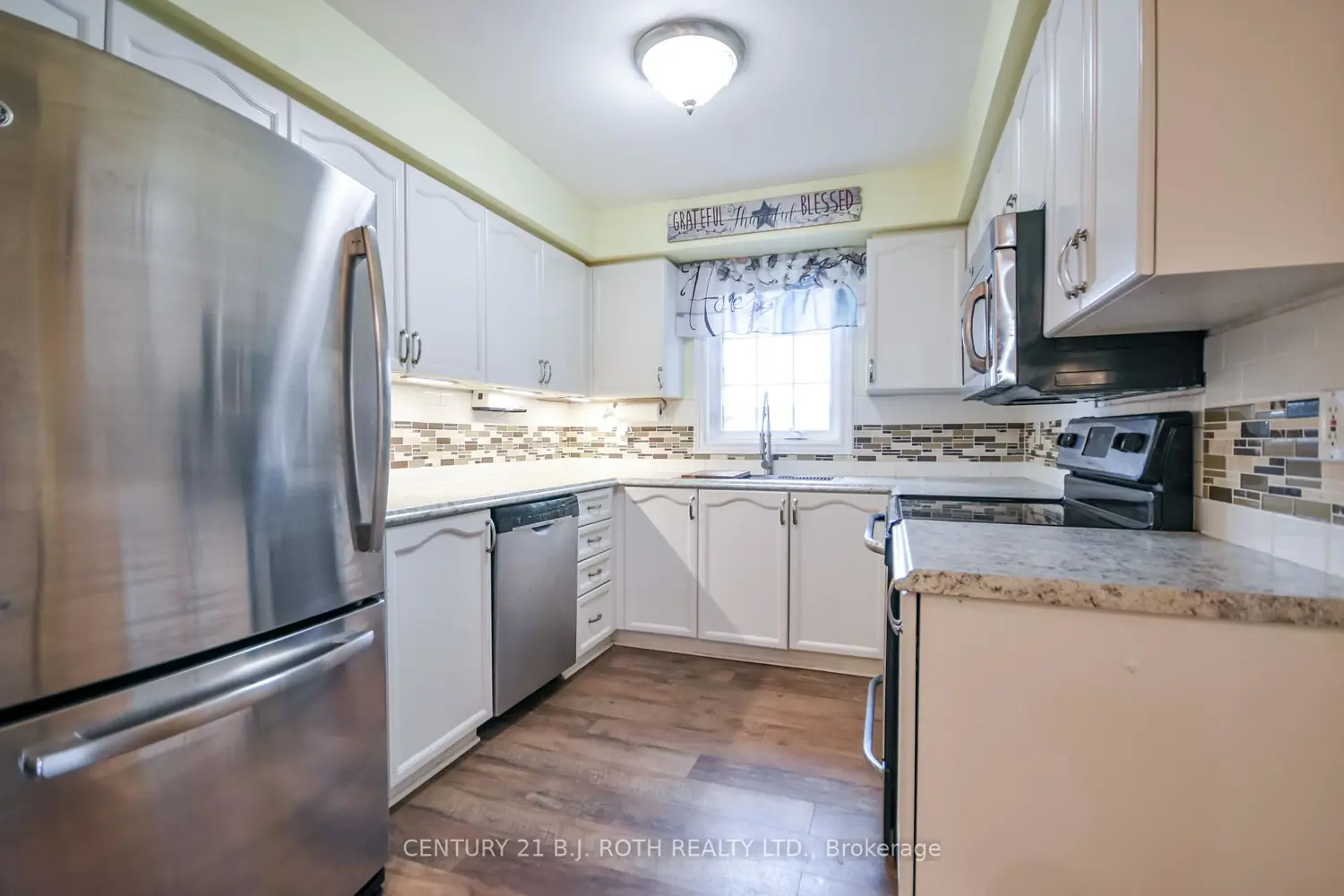 Additional image 4 of 49 Jacobs Terrace 114