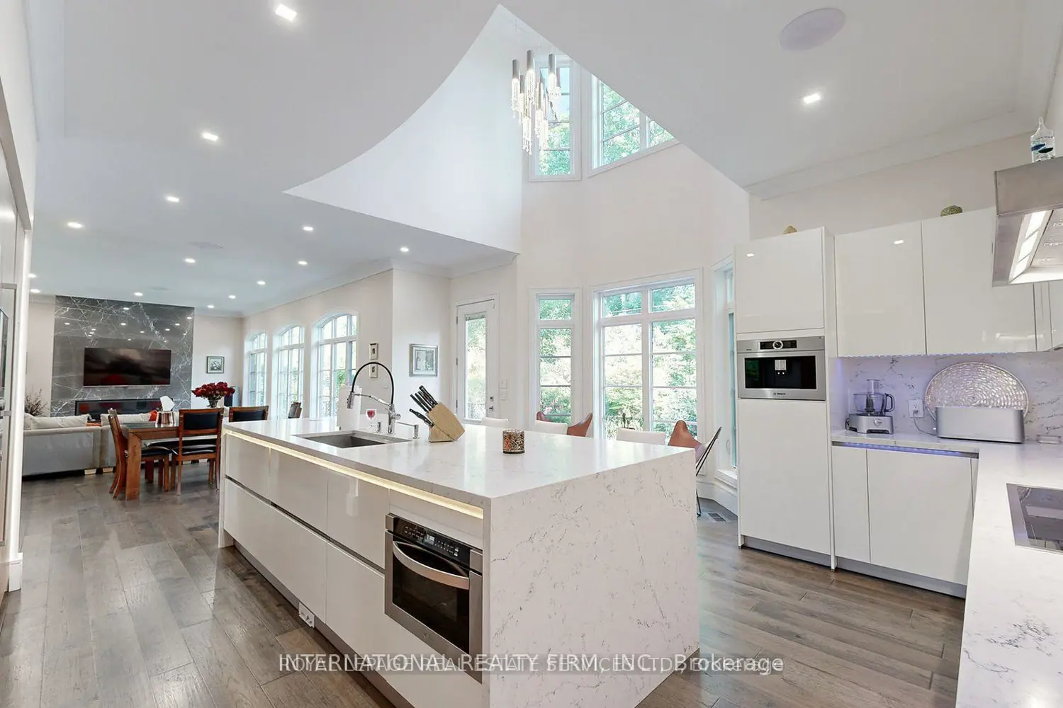 Additional image 8 of 1286 Cambridge Drive
