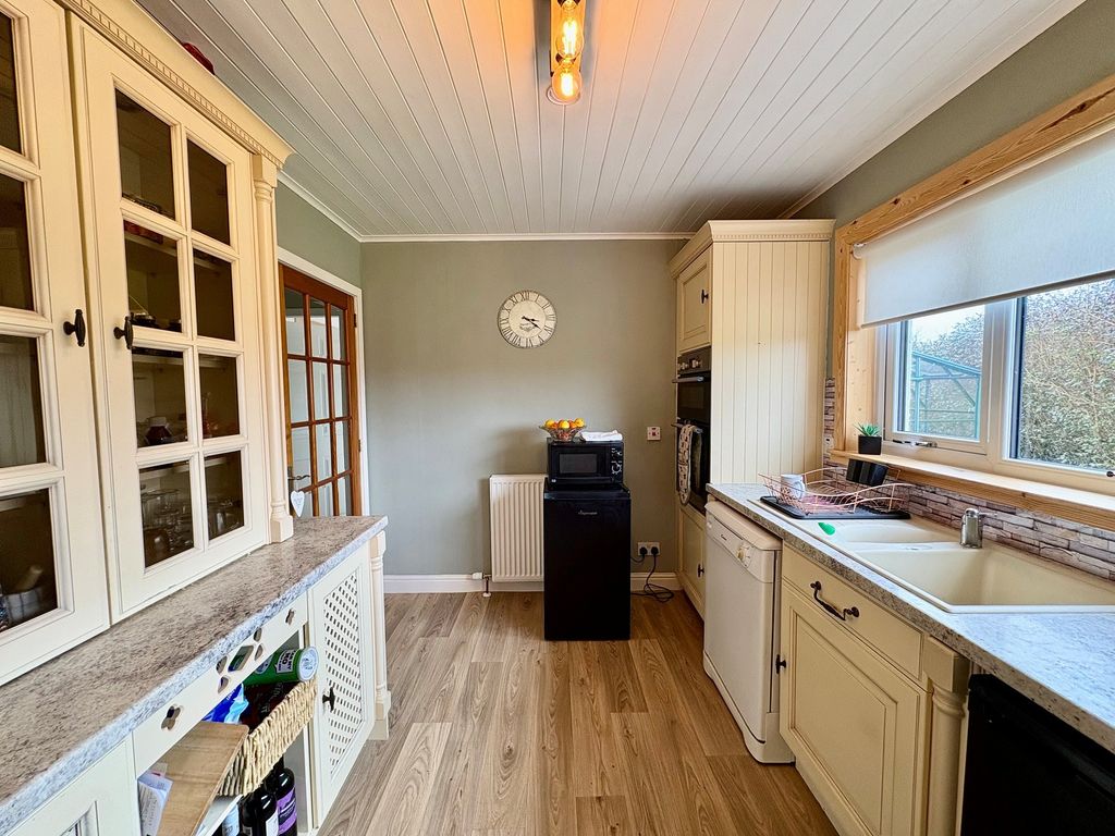 Additional image 5 of 3 bed detached bungalow for saleCastletown, Thurso, Highland. KW14
