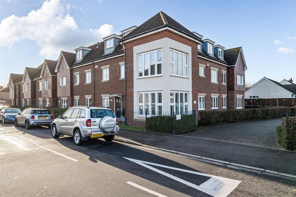 Additional image 14 of 1 bed flat for saleNelson Avenue, Portchester PO16