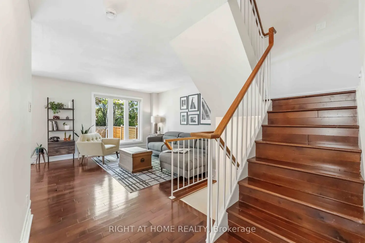 Additional image 3 of 981 Barwell Avenue