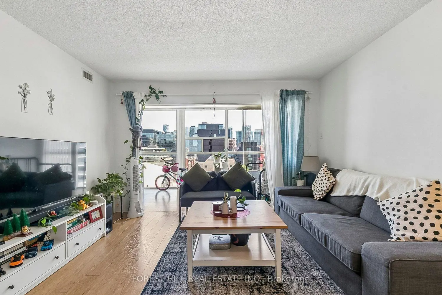 Additional image 11 of 705 King Street 1203
