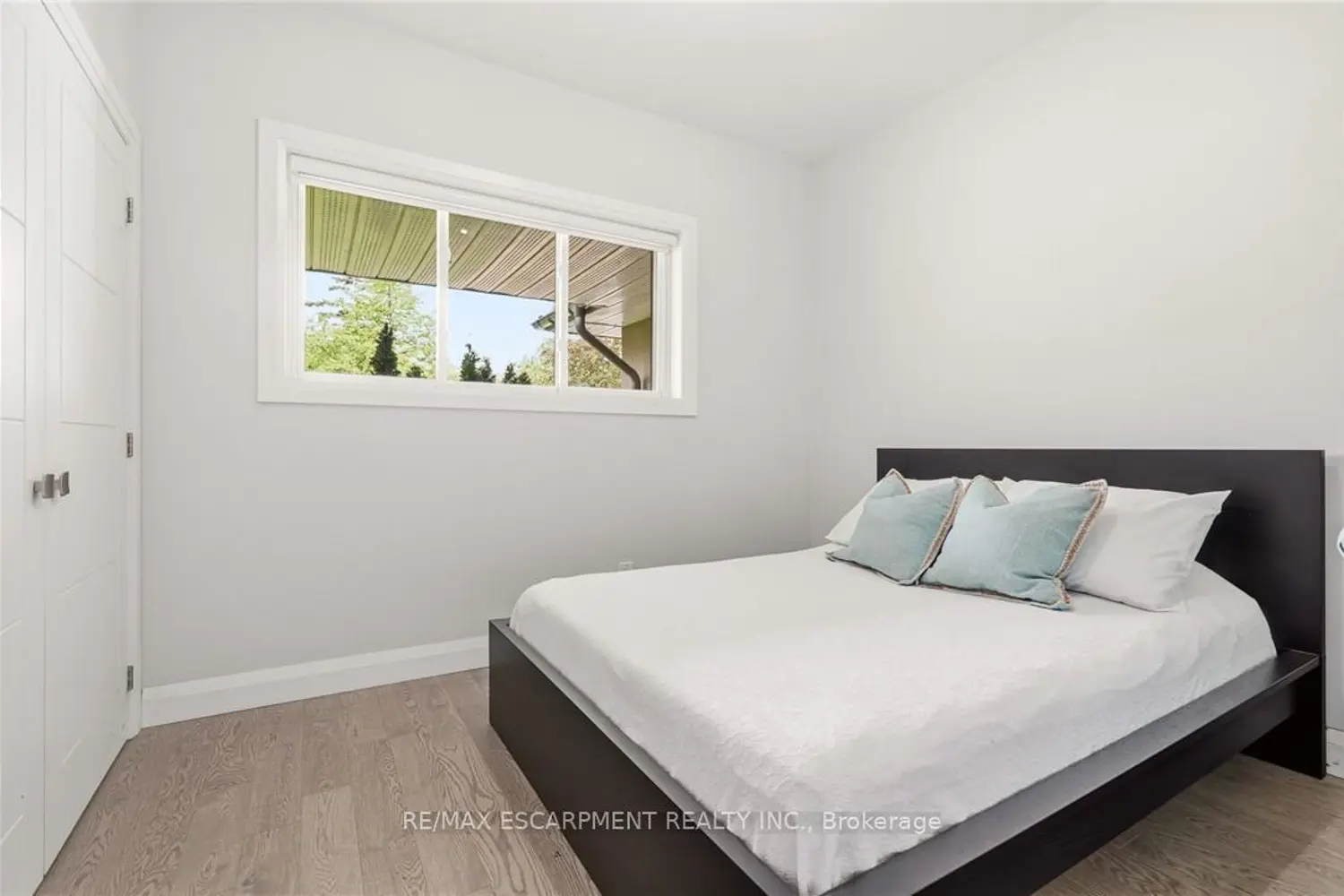Additional image 9 of 2074 Rebecca Street