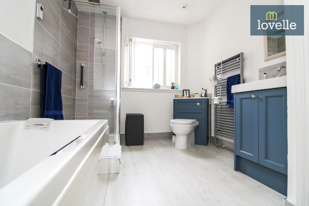 Additional image 17 of 3 bed detached bungalow for saleWelholme Avenue, Grimsby DN32