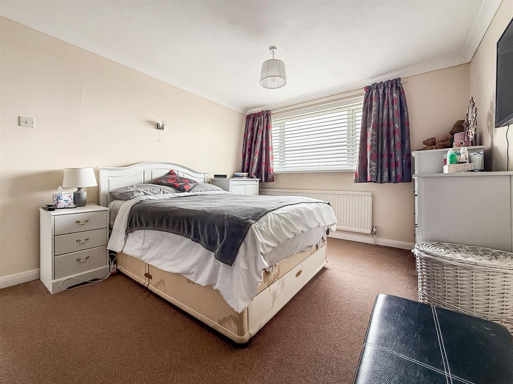 Additional image 11 of 4 bed detached house for saleFroxfield Gardens, Portchester PO16
