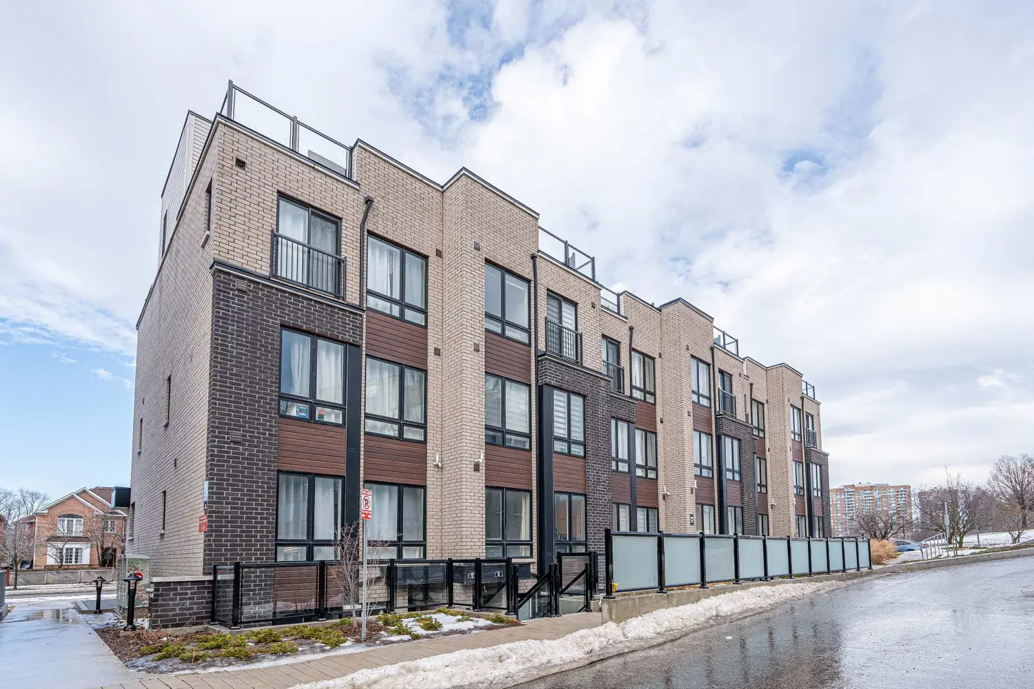 255 Mclevin Avenue 1