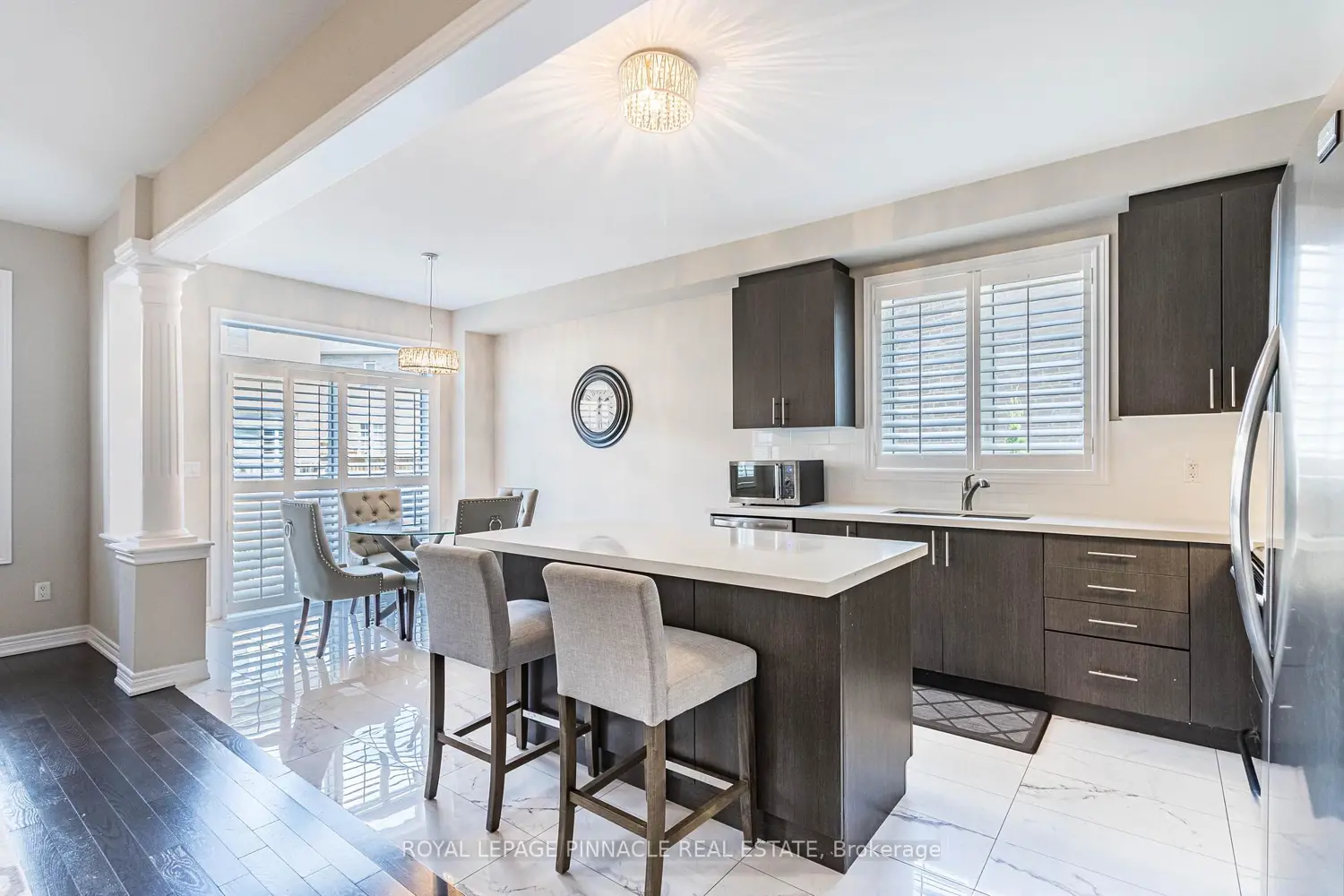 353 Hincks Drive photo 4