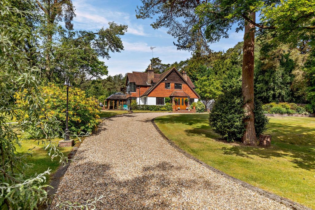 Additional image 19 of 8 bed detached house for saleFarnham Road, Churt, Farnham, Surrey GU10