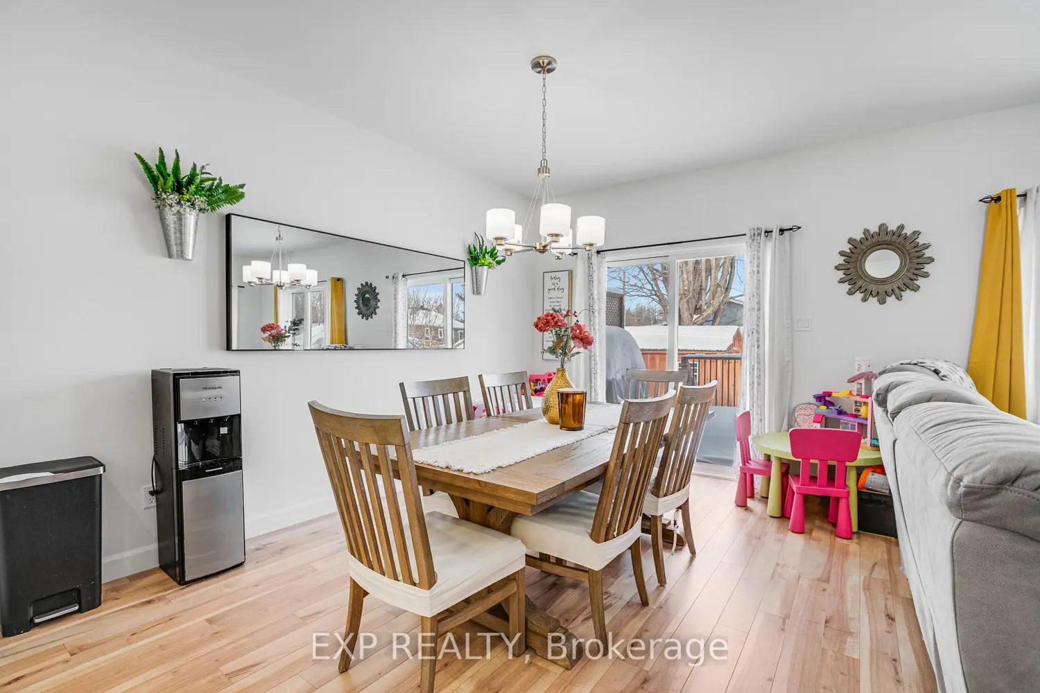 211 Mabel Road photo 3