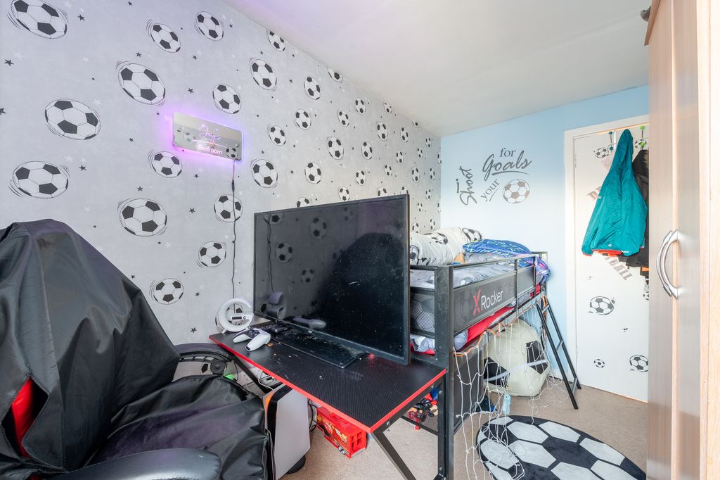 Additional image 21 of 4 bed terraced house for saleDundas Street, Grangemouth FK3