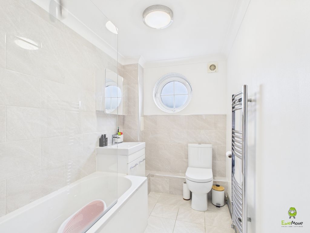Additional image 8 of 2 bed flat for saleWharfside Close, Erith DA8