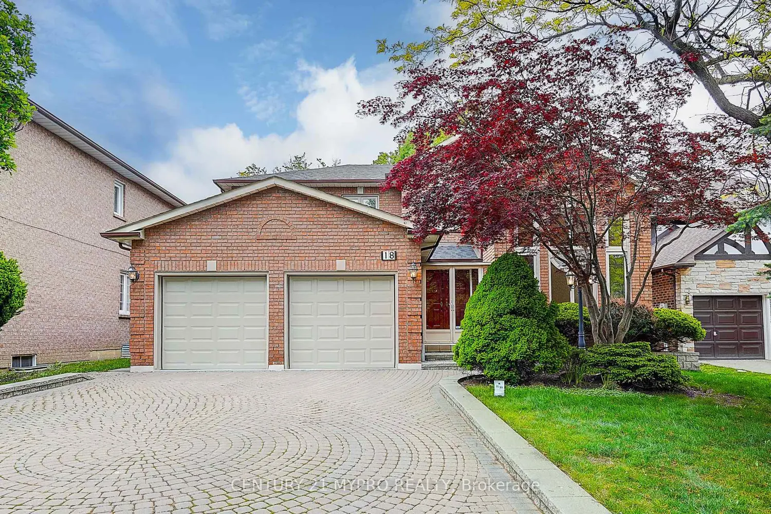 18 Cygnus Drive photo 2