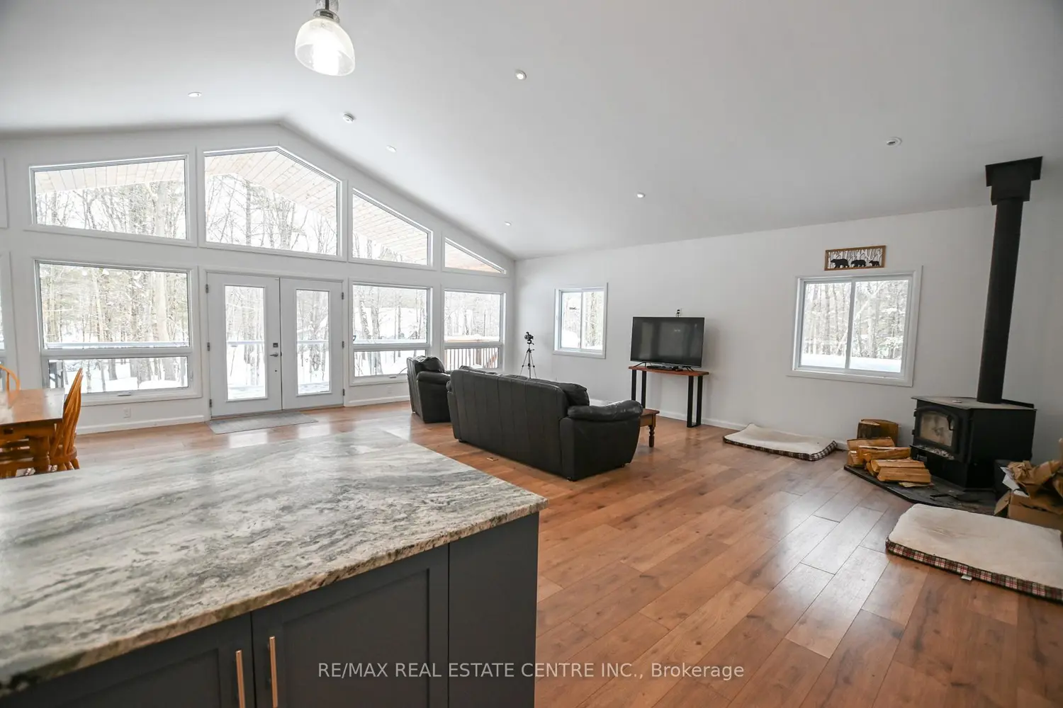 1033 North Shore Drive photo 5