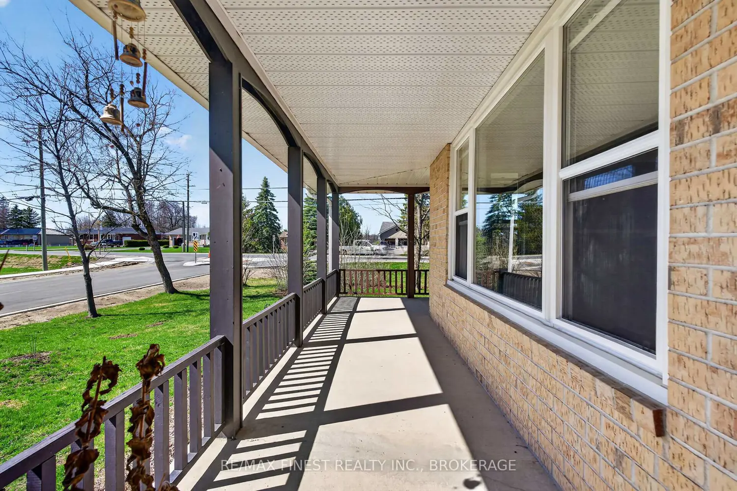 2 Creighton Drive photo 2