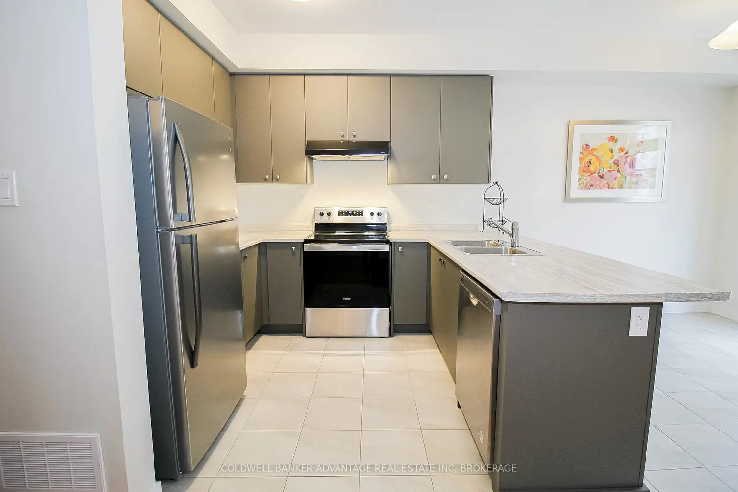 77 Keelson Street photo 4