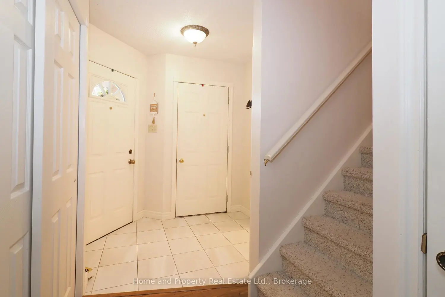 130A Miller Crescent photo 2