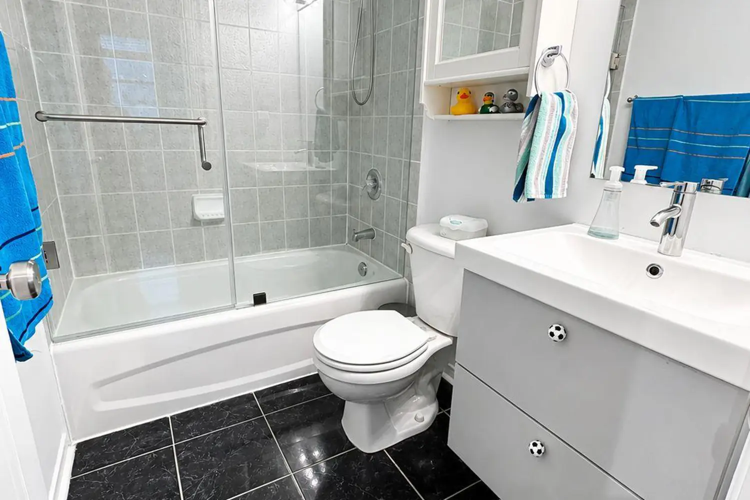 Additional image 8 of 760 Lawrence Avenue 221