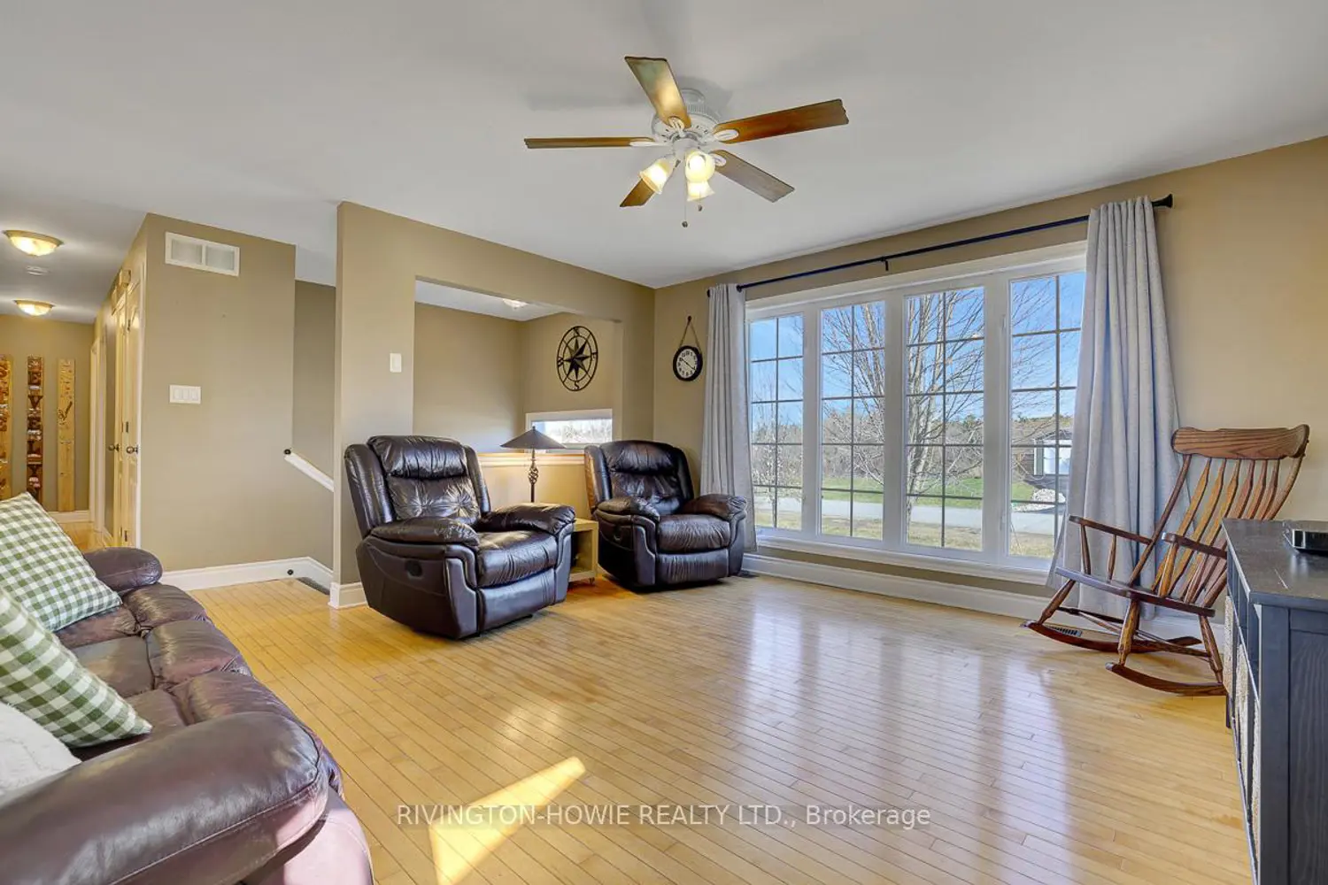 55 Creek Drive photo 3