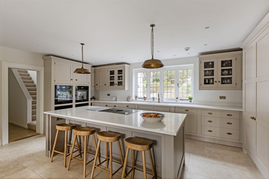 Additional image 18 of 6 bed detached house for saleSwifts Close, Moor Park, Farnham GU10