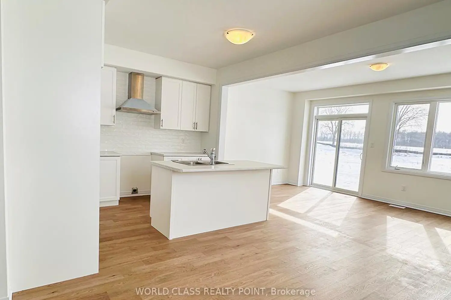 153 Wilmot Road photo 4
