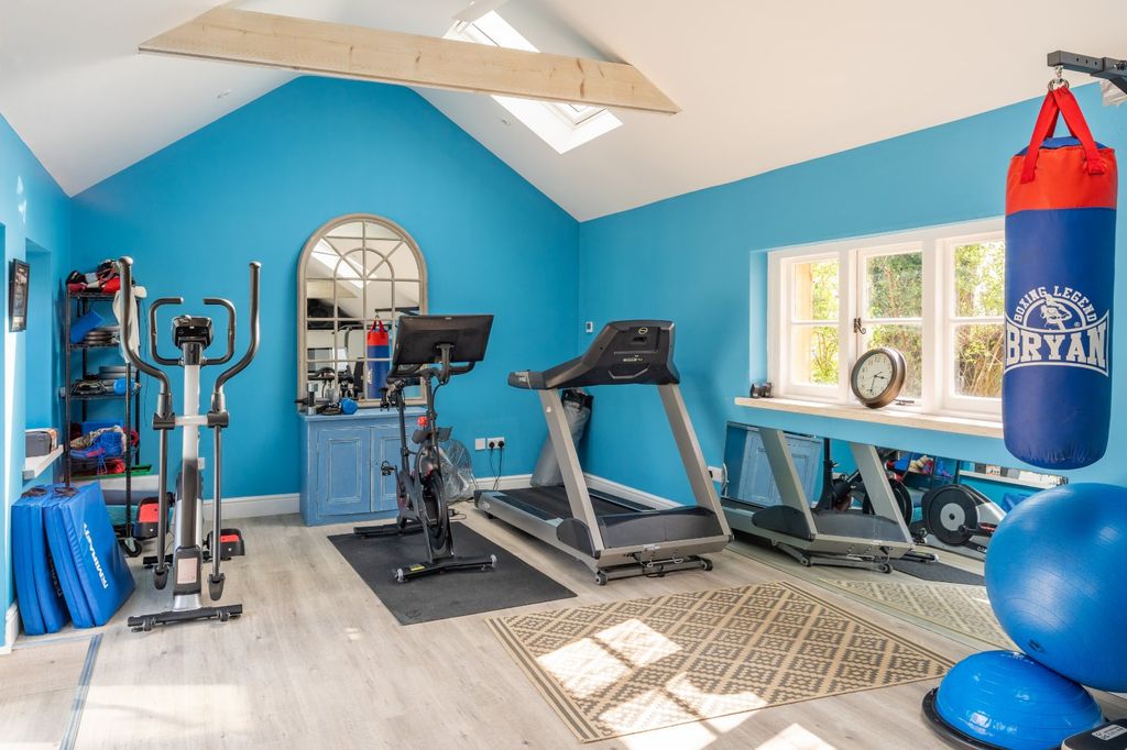 Additional image 20 of 6 bed detached house for saleThrupp, Faringdon, Oxfordshire SN7