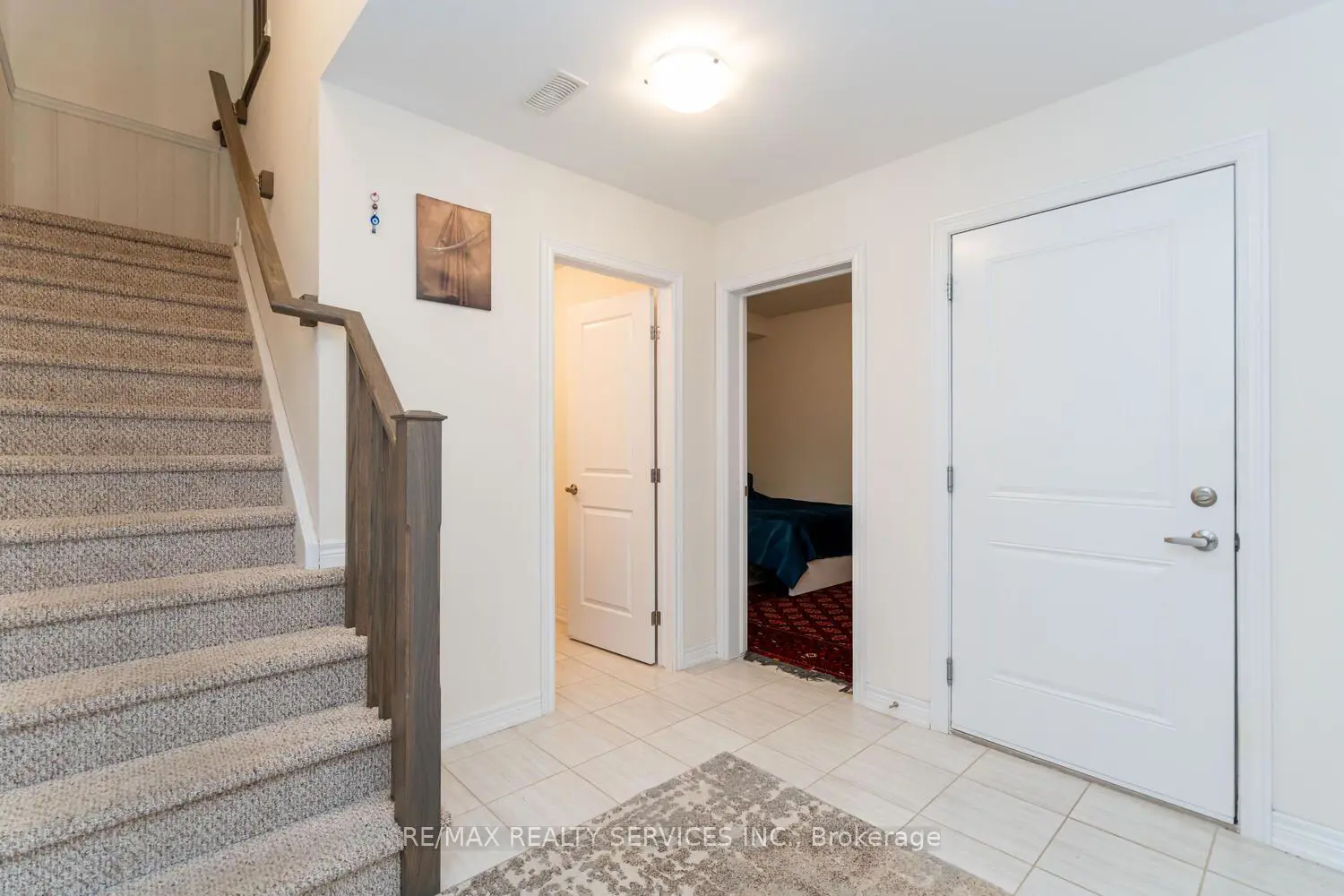 7 Ridgeside Lane photo 4