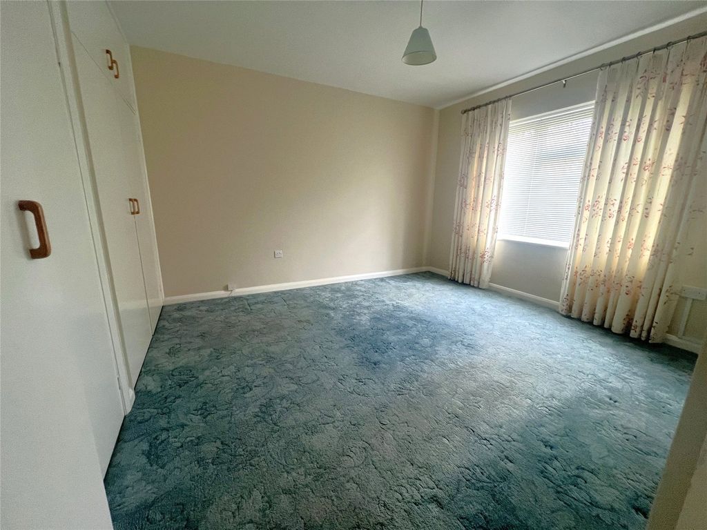 Additional image 4 of 2 bed flat for saleCranbrook Court, Fleet, Hampshire GU51