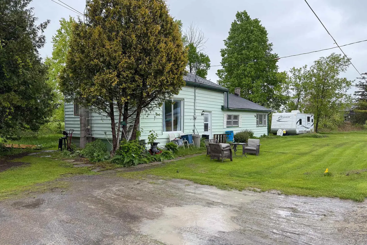 1407 Doyle Road photo 2