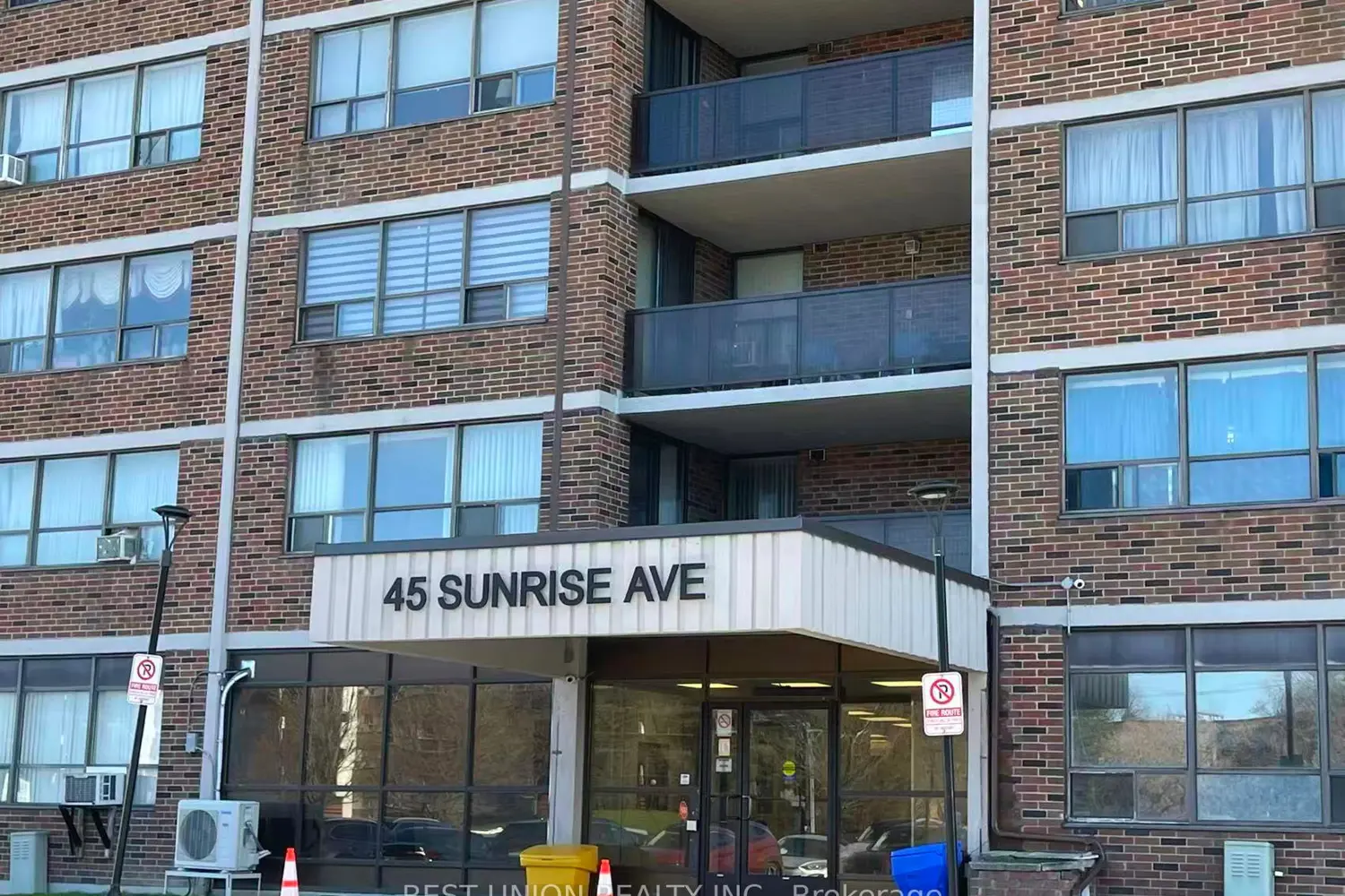45 Sunrise Avenue 1705