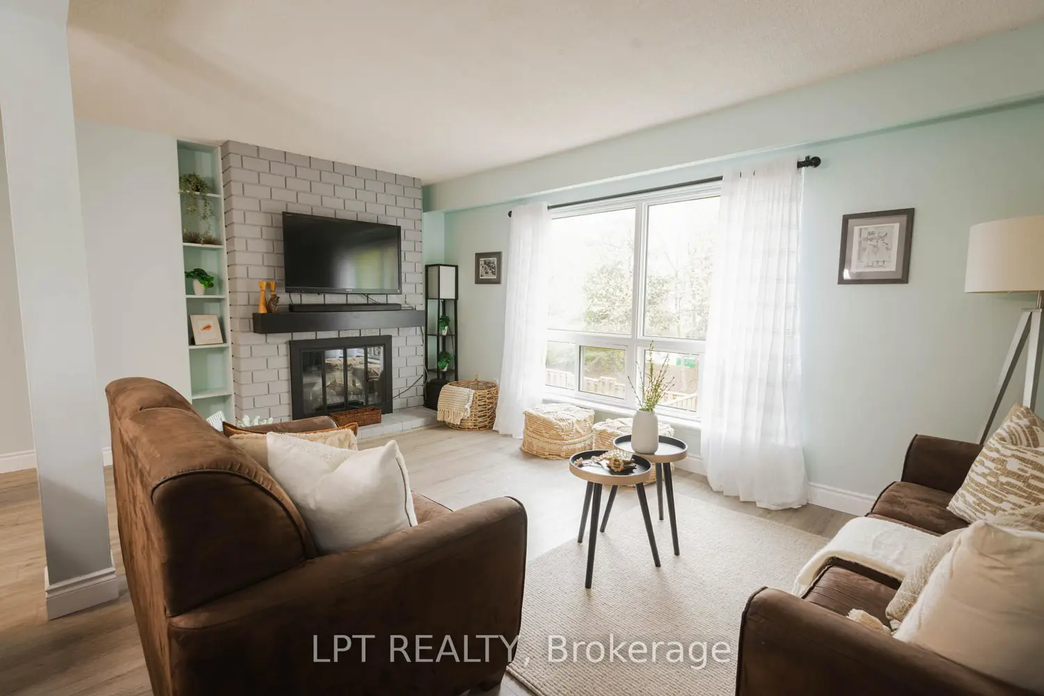 318 Laurier Avenue 3 photo 5